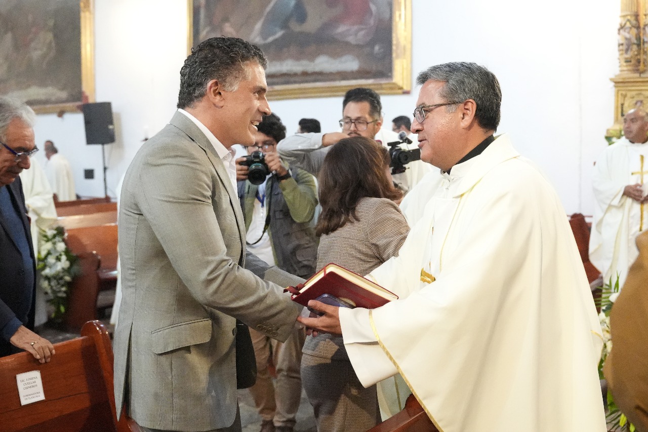 Presencia Alfonso Sánchez García ceremonia de consagración de la Catedral de Nuestra Señora de la Asunción